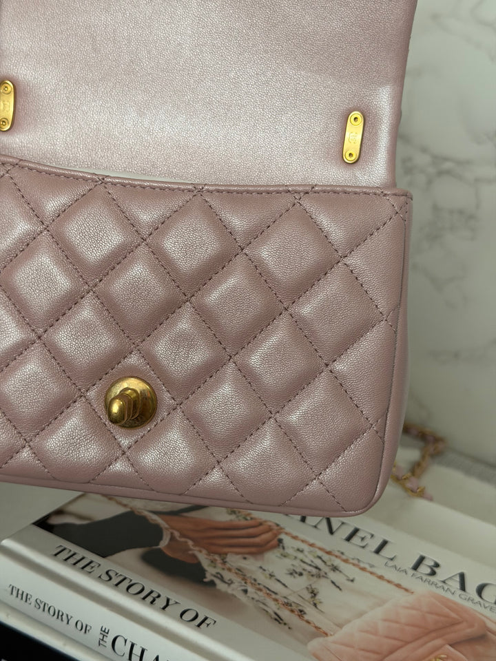 CHANEL 24P Pearly Pink Lambskin Pearl Twist Aged GHW Flap Bag 2024