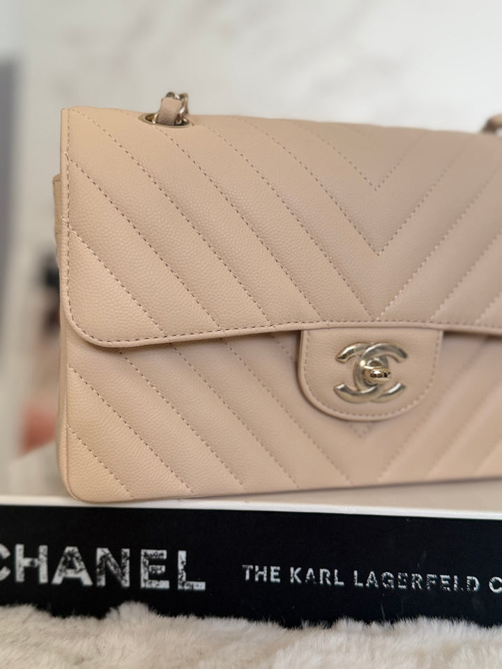 CHANEL series 31 Beige Caviar LGHW Chevron Small timeless Classic double flap Bag 2020/2021