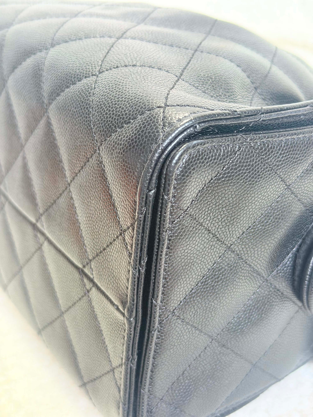 CHANEL Black Caviar Ruthenium Hardware 25 Hobo Bag size SMALL