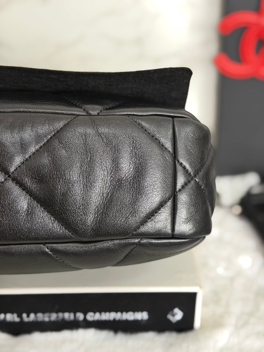 CHANEL series 31 Black Lambskin Mixed HW 19 Flap Bag size SMALL