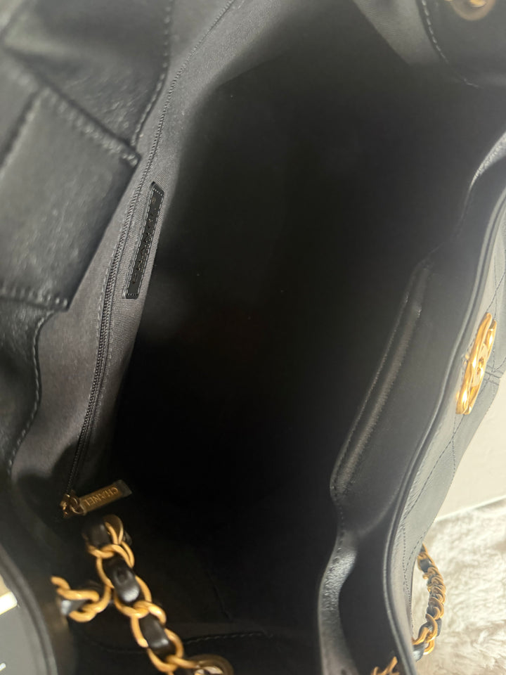 CHANEL 25A Black Calf Skin aged GHW Hobo Shopping Bag size Small 2025