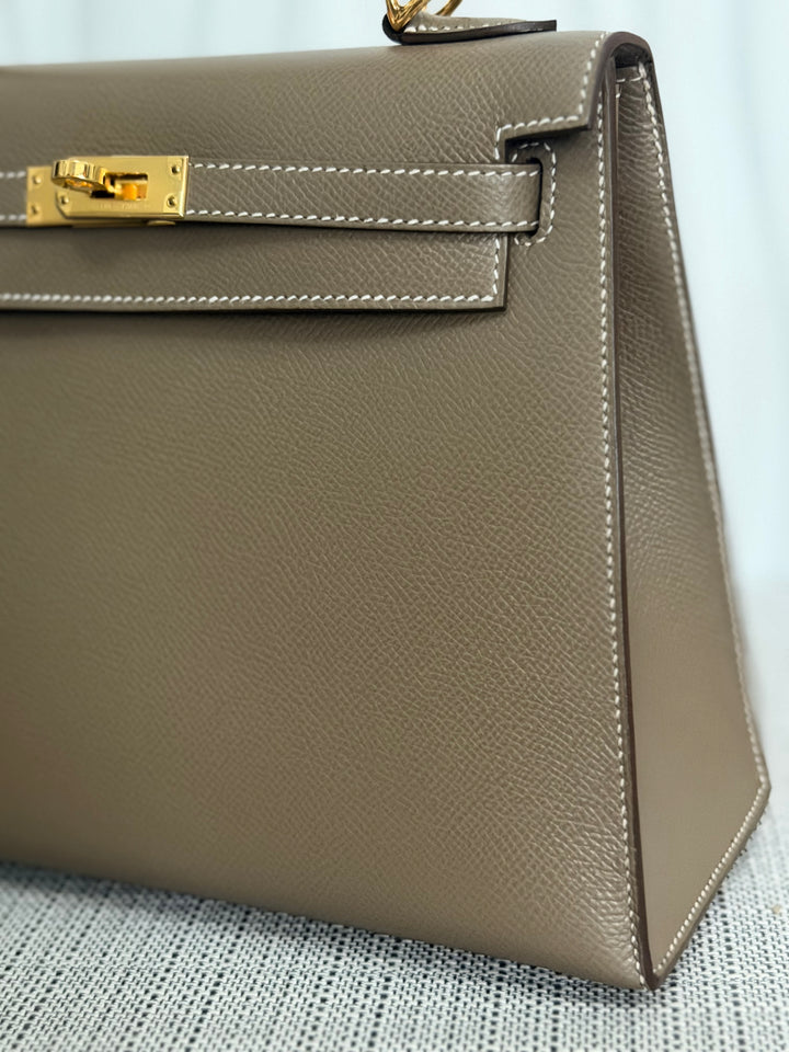 HERMÈS Kelly 25 Etoupe Epsom Leather Sellier GHW Stamp Z 2021 Pristine