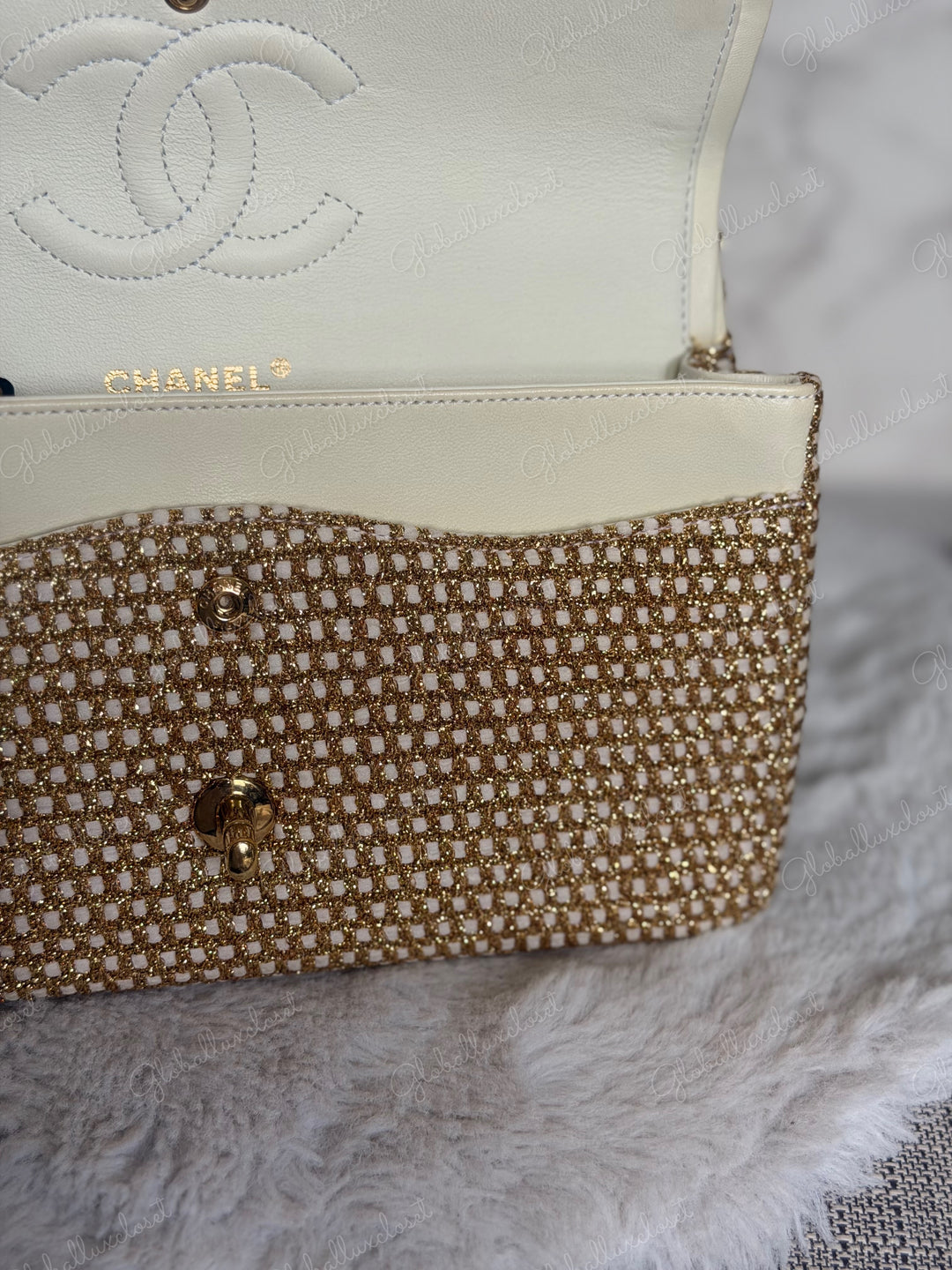 CHANEL series 17 Beige/Ivory Gold Tweed Medium ML Timeless Classic Double Flap Bag 2012 with LGHW