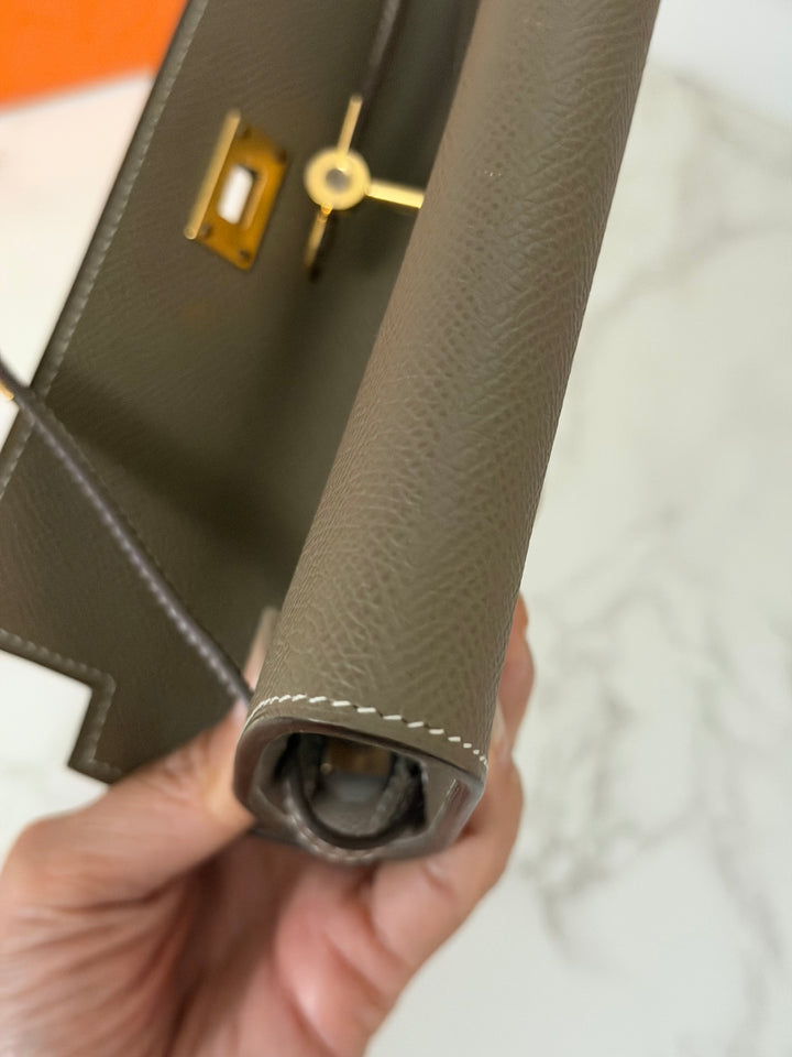 HERMES Kelly To Go Etoupe Epsom Leather GHW stamp B 2023