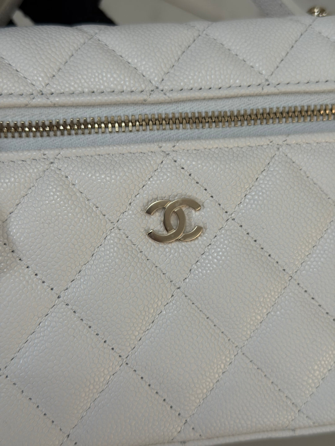 CHANEL 26C White Caviar LGHW Long Vanity with Detachable Chain