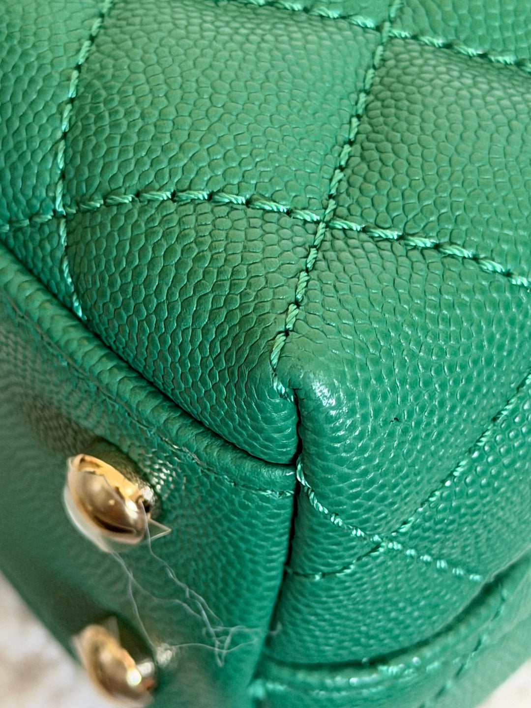 CHANEL 22A Green Caviar LGHW Coco Handle Flap Bag size Small 2022