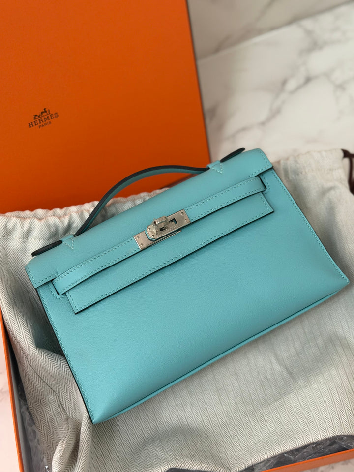 Hermès Kelly Pochette Swift Leather in Bleu Atoll 3P PHW Palladium Hardware Stamp T