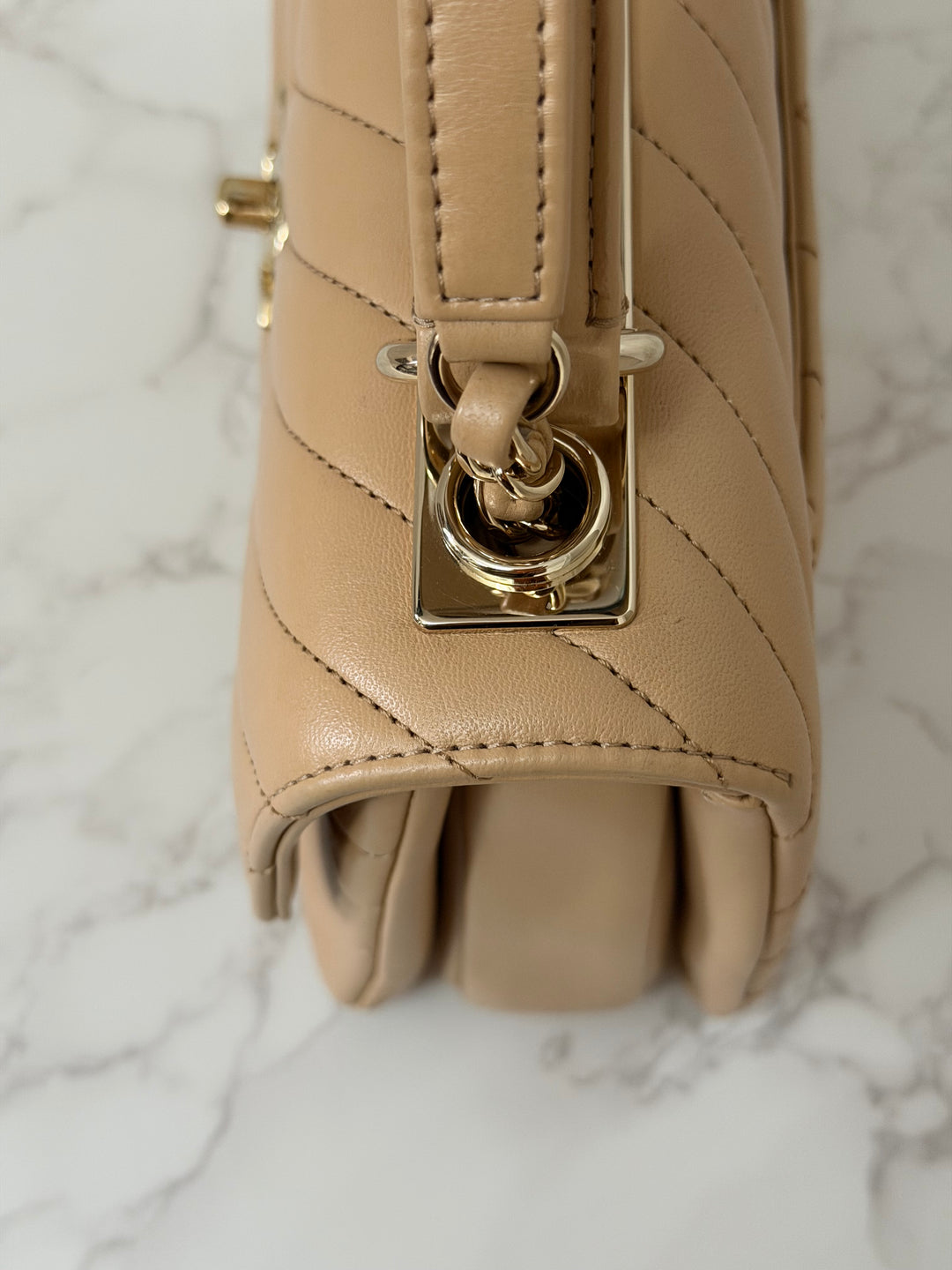 CHANEL series 27 2018 Dark Beige Lambskin LGHW Trendy CC Flap Bag size Small with Top Handle and detachable strap
