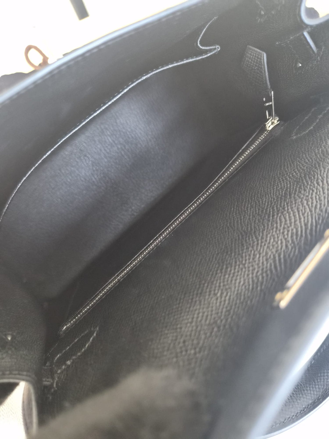 WA/Email to Purchase only- HERMÈS Kelly 25 Sellier Epsom Black 89/Noir 89 PHW Palladium Hardware 2024 W- unused
