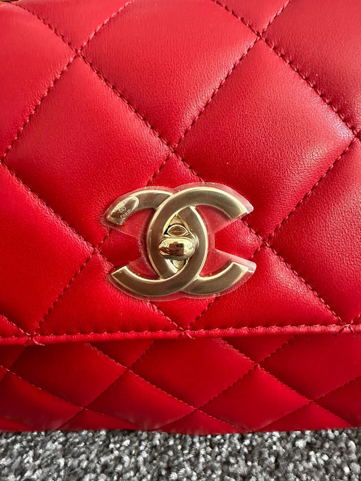Chanel 21S Series 29 True Red Lambskin LGHW Trendy CC Flap Bag size Small