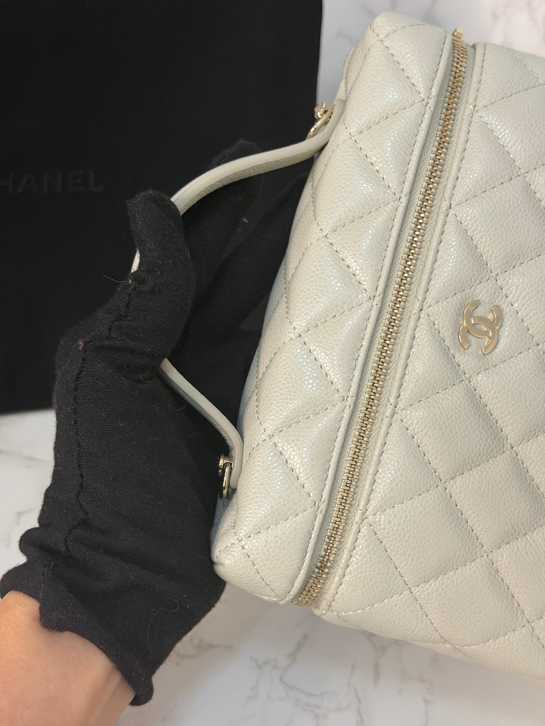 CHANEL 25B 2025 Light Grey Caviar LGHW Long Vanity Bag with Detachable Chain