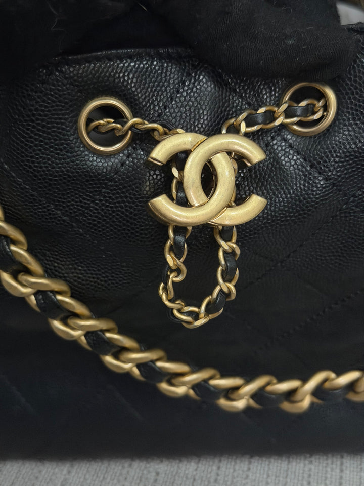 CHANEL 25 Black Caviar Aged GHW Hobo Bag size SMALL