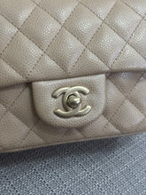 Load image into Gallery viewer, Chanel series 20 15C 2014/2015 Cruise Collection Pearly Beige Caviar Brushed GHW Square Mini Flap Bag
