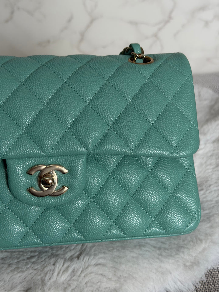 CHANEL 21S series 31 Tiffany Green/Blue Caviar LGHW Small Timeless Classic Double Flap Bag 2021 super rare