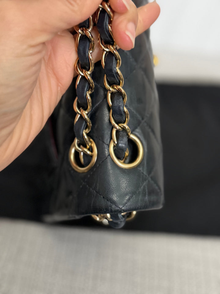 CHANEL series 11 Black Lambskin 24K GHW Vintage Small classic double flap bag 2007/2008