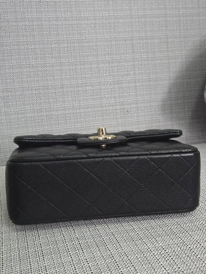 Chanel series 24 2017 17B Black caviar LGHW Mini Rectangular Flap Bag with Burgundy Leather lining