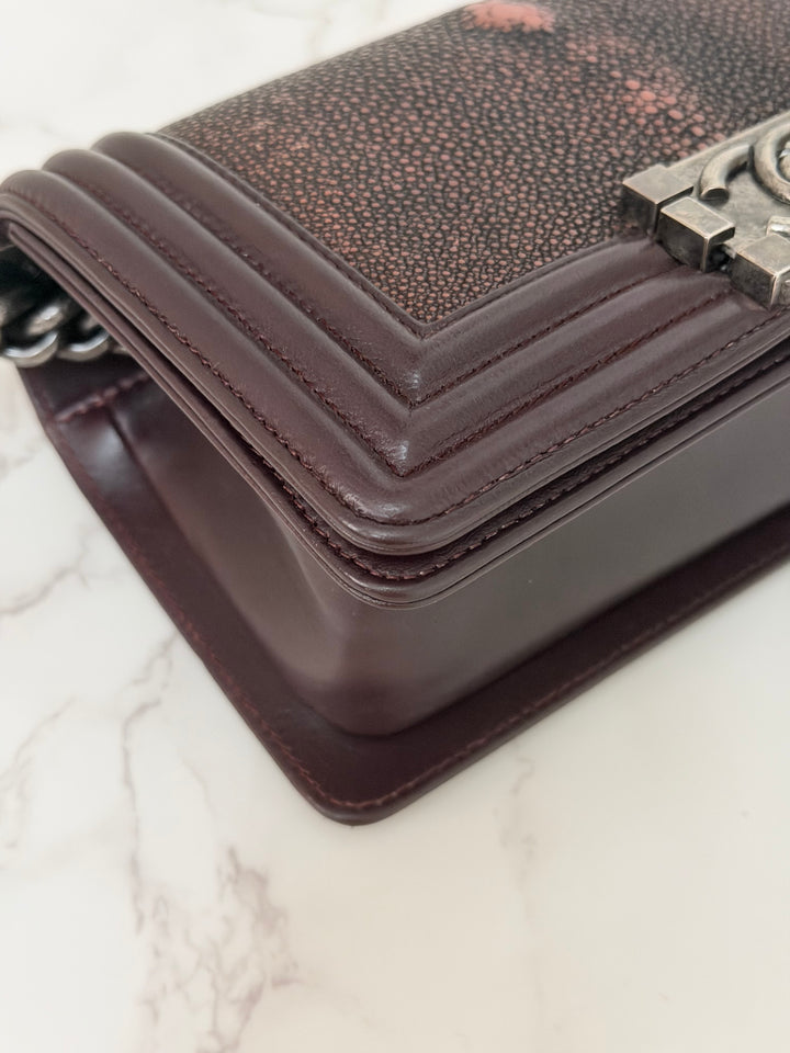 Chanel series 21 2015 Burgundy Lambskin Stingray SMALL Le Boy Flap Bag with Ruthenium HW