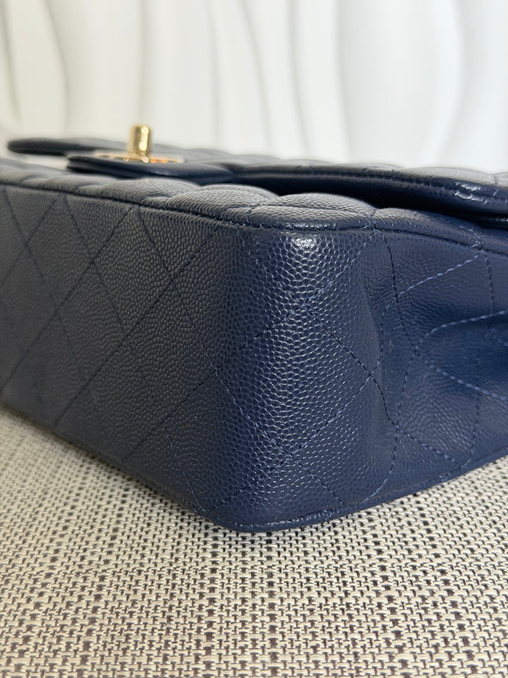 CHANEL series 29 20C Navy Caviar Medium ML Timeless Classic Double Flap Bag 2019/2020