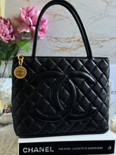 Load image into Gallery viewer, Chanel series 7 Vintage 2002-2003 Black Caviar GHW Medallion Tote Bag
