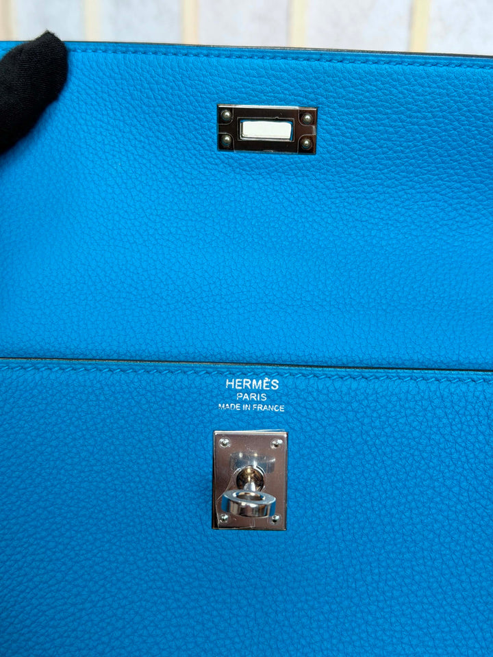 HERMÈS Bleu Zanzibar Togo Leather PHW Kelly 25 Stamp A 2018