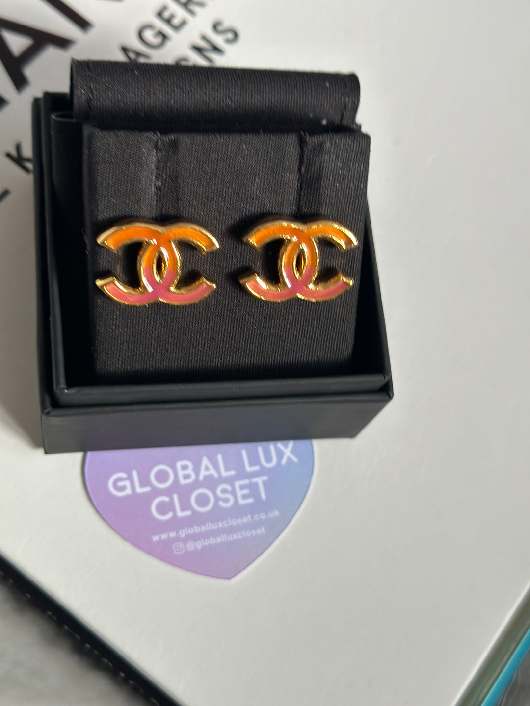 Chanel 23C Ombré Pink and orange Gold tone earrings