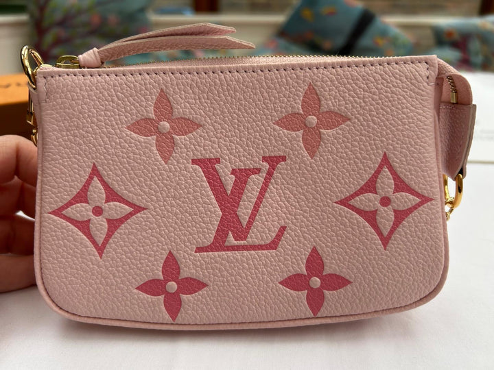 LOUIS VUITTON Pink Mini Pochette 2021