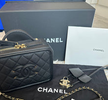 Load image into Gallery viewer, CHANEL Series 29 2019 Black Caviar GHW Small Filigree Vanity Bag with chain
