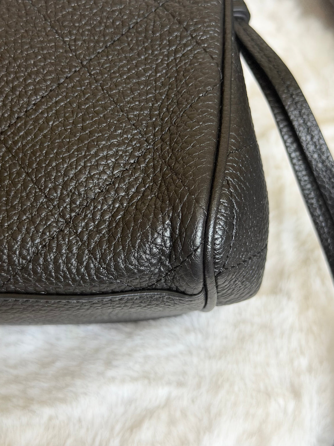 CHANEL 26S Black Caviar GHW East West Hobo Bag Matthieu Blazy SOLD OUT 2026