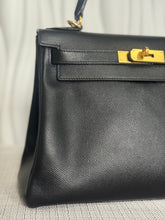 Load image into Gallery viewer, Hermes Noir/Black Epsom Leather GHW Kelly 28 stamp N 2010
