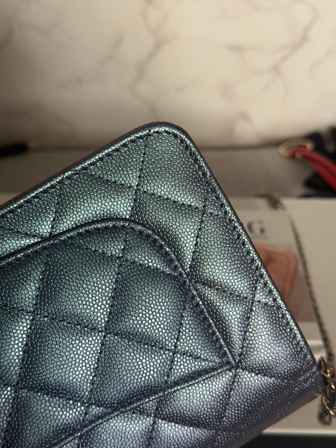 CHANEL 22P Iridescent Purple Caviar LGHW 2022 Classic Wallet On Chain (WOC)