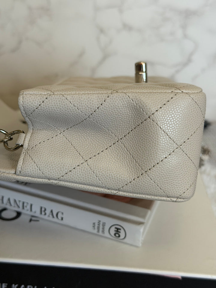 CHANEL 18B series 26 Ivory Caviar SHW Mini Rectangular Flap Bag 2018