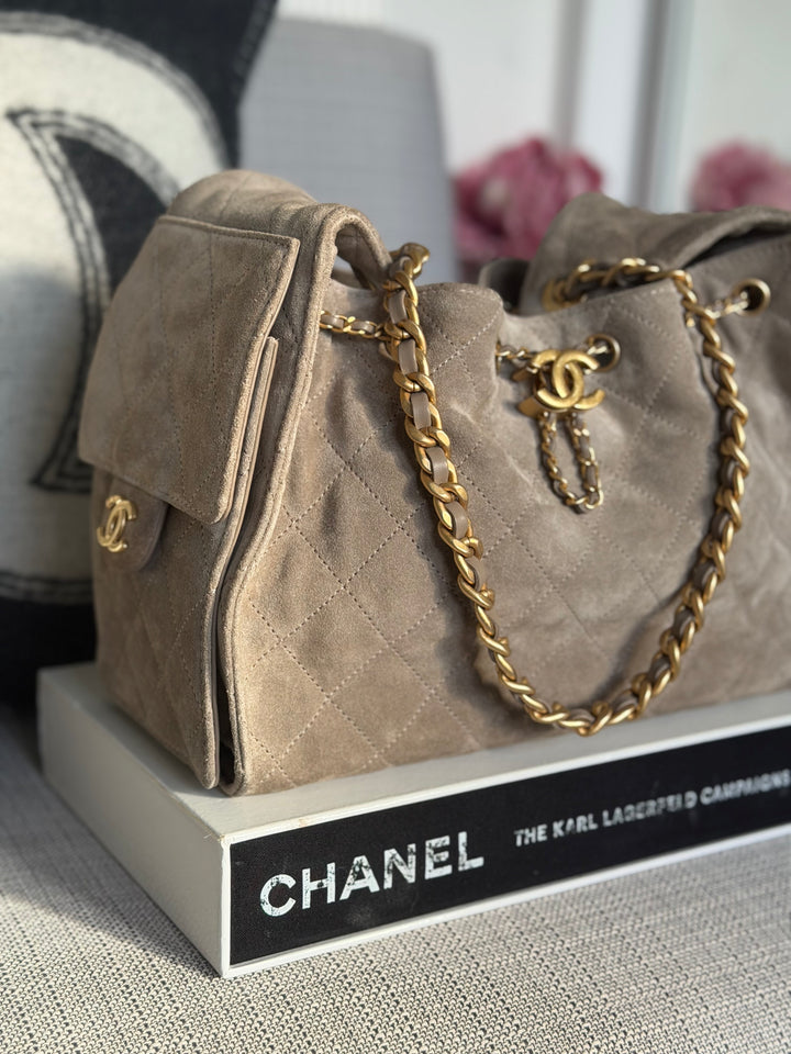 CHANEL Grey Suede 25 Hobo Bag size SMALL aged GHW 2025/2026