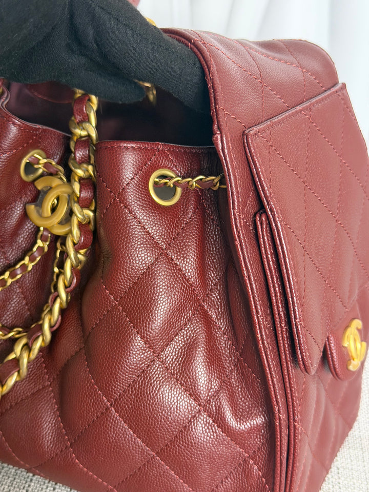 CHANEL 25A Burgundy Caviar Aged GHW 25 Hobo Bag Size SMALL