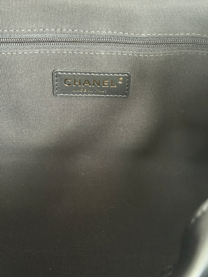CHANEL 25A Black Calf Skin aged GHW Hobo Shopping Bag size Small 2025
