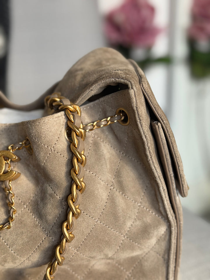 CHANEL Grey Suede 25 Hobo Bag size SMALL aged GHW 2025/2026