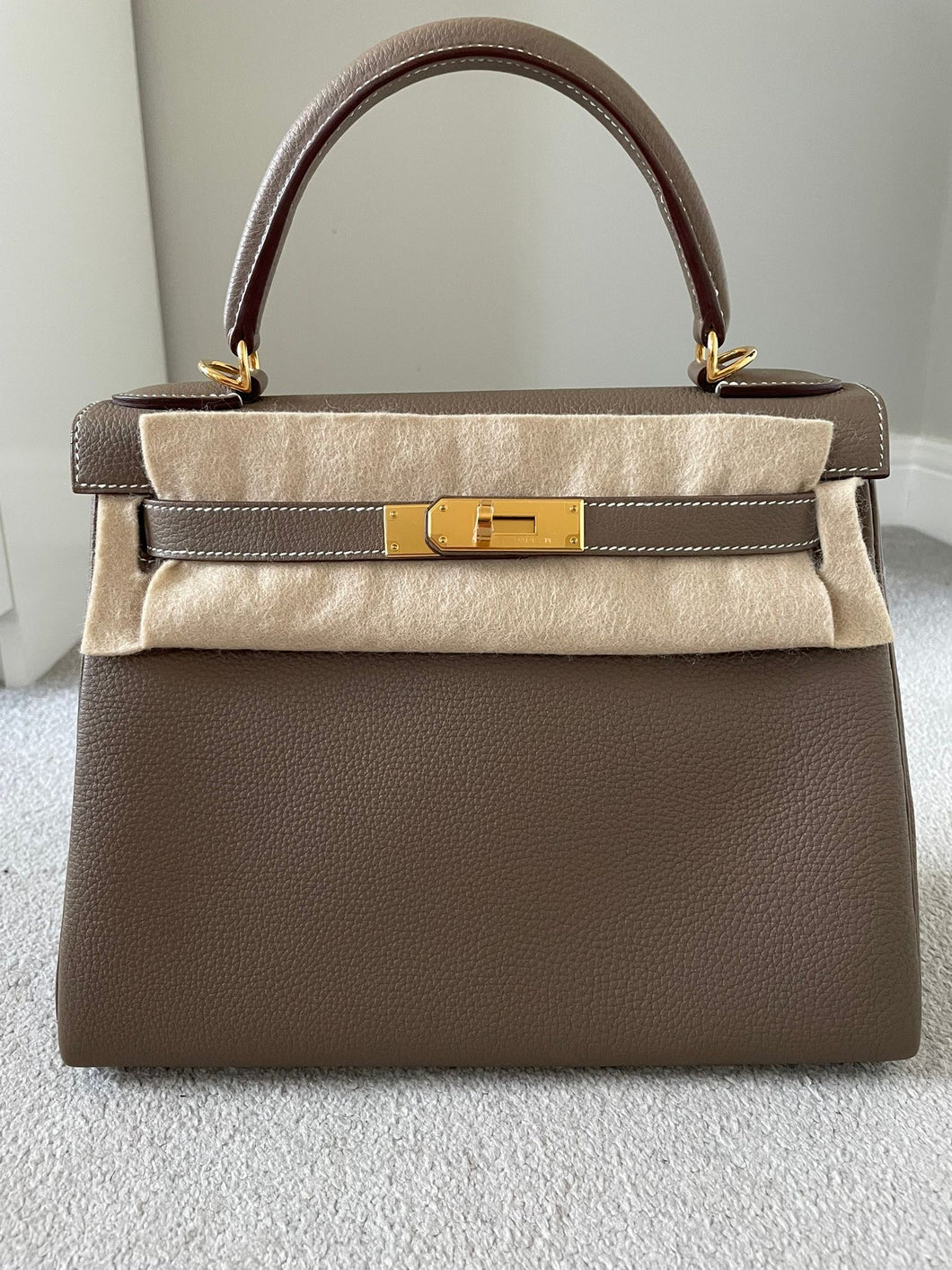 Hermes Kelly 28 Retourne Etoupe Togo Leather with GHW