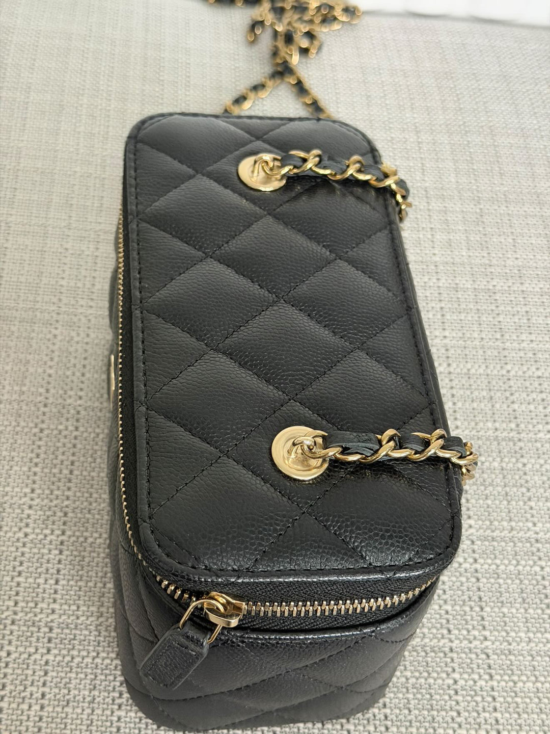 CHANEL Black Caviar LGHW Small Vanity with chain
