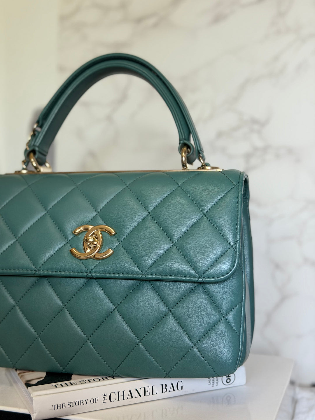 CHANEL series 26 Green Lambskin LGHW Small Trendy CC Top Handle Flap Bag 2018