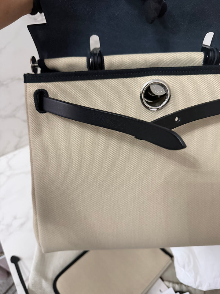 Hermes Herbag Zip 31 Bag in Noir/Beton Palladium Hardware