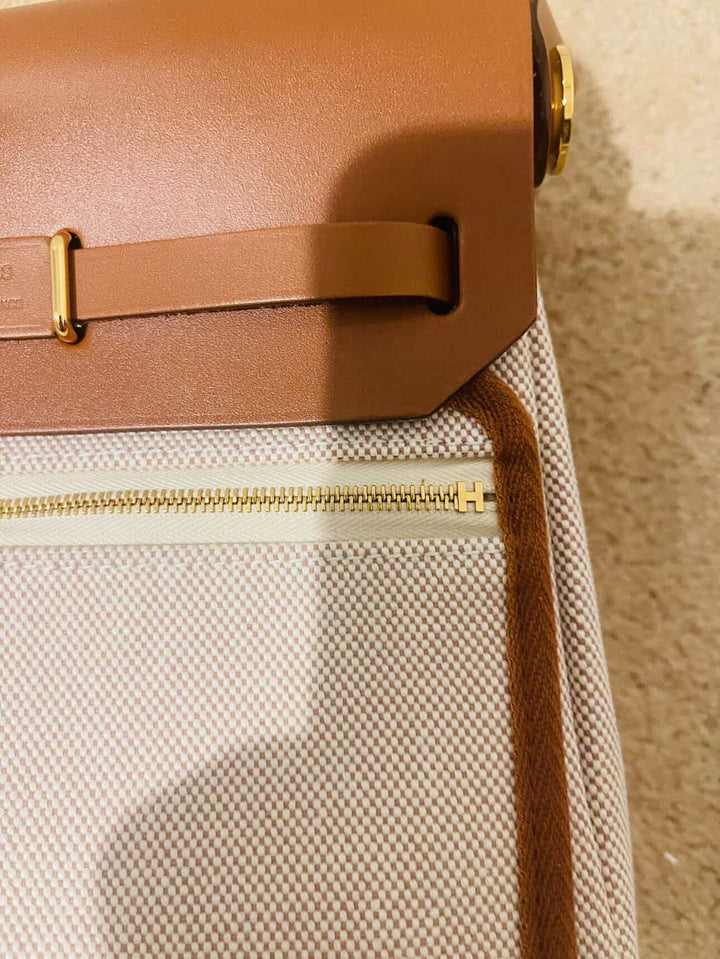 Hermes Herbag 20 Zip Ecru/Fauve Toile H Vache Hunter Leather Size Mini