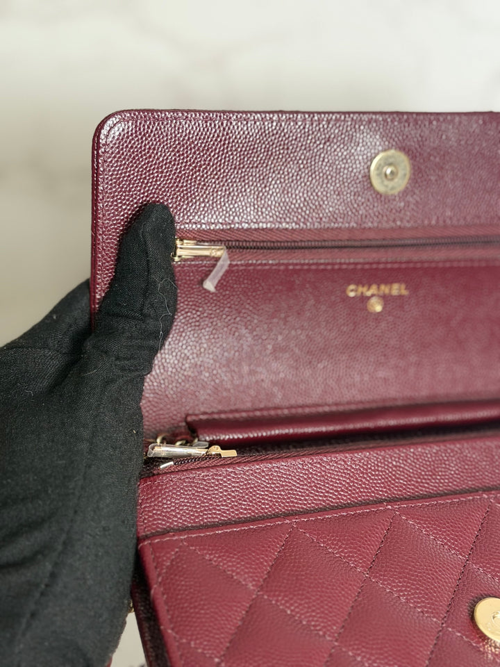 CHANEL 21B Burgundy Caviar LGHW Classic Wallet On Chain (WOC) 2021