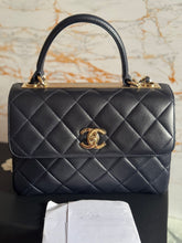 Load image into Gallery viewer, Chanel series 28 2018/2019 Navy Lambskin Champagne GHW Trendy CC Flap Bag size Small with Detachable Strap
