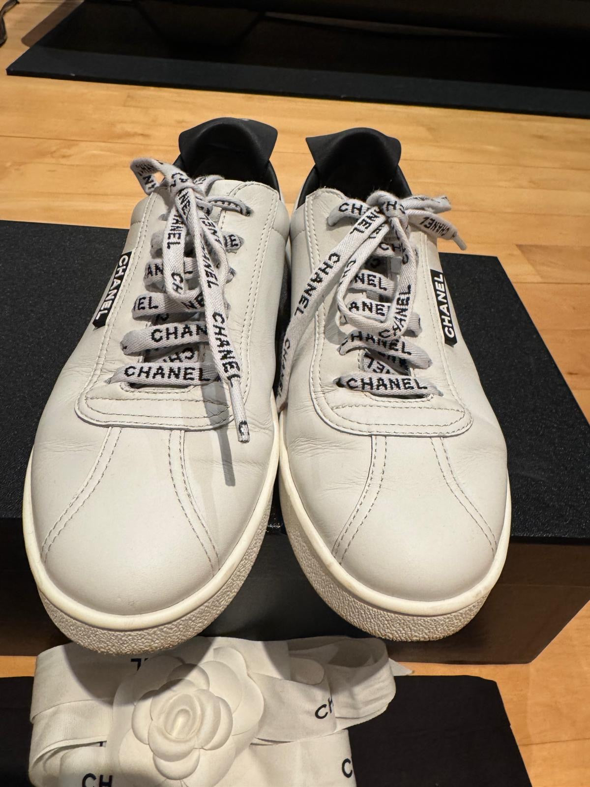 Chanel trainers in Black and White size EU 37 – Globalluxcloset