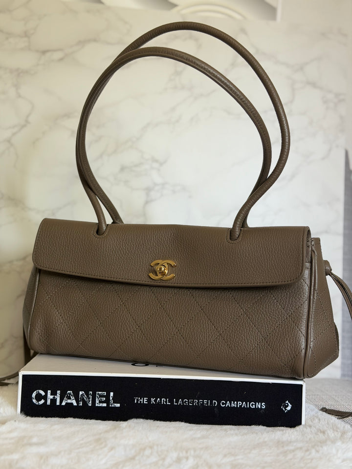 CHANEL Khaki Etoupe Caviar LGHW Urban Essentials East West Shopping Tote Bag size Small Matthieu Blazy 26A 2026