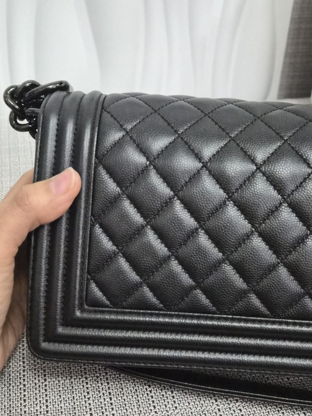 CHANEL Series 25 Black Caviar So Black Hardware Old Medium Le Boy Bag 2017/2018
