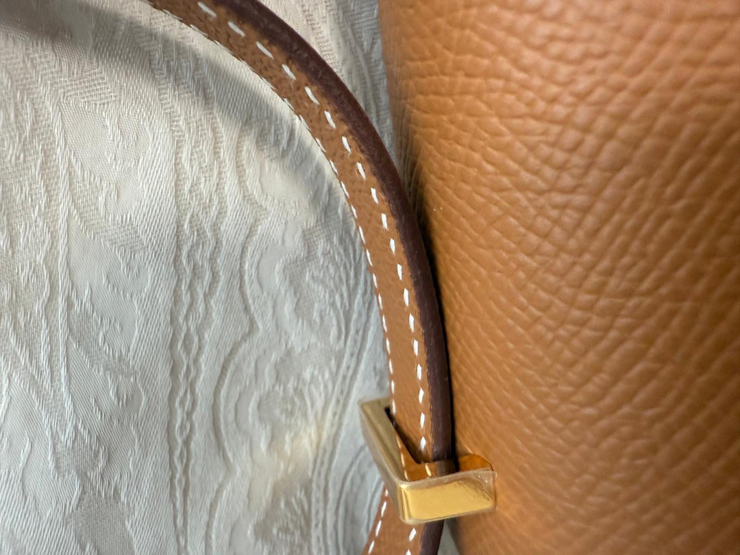HERMES Constance 18 Gold Epsom Leather GHW Flap bag Stamp B 2023