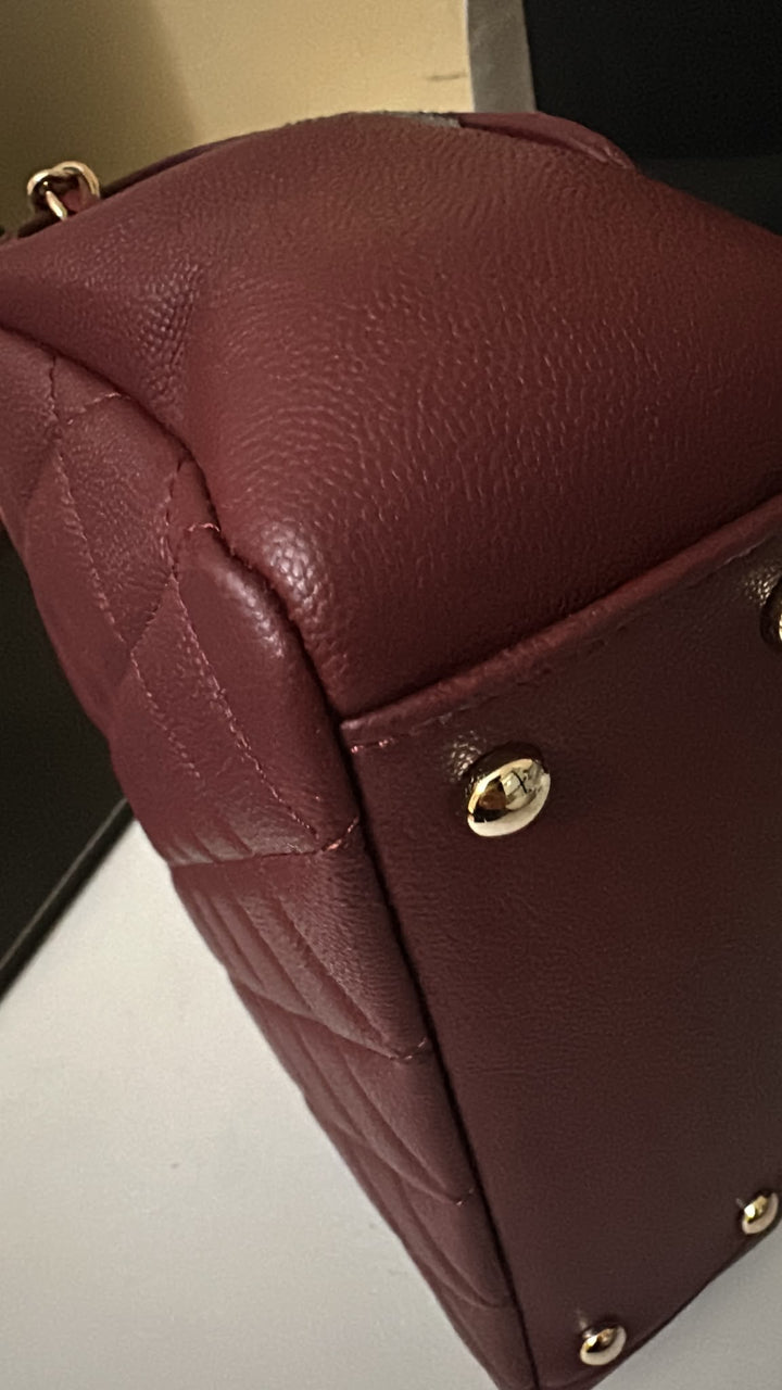 CHANEL series 30 Burgundy Caviar LGHW Medium Business Affinity Flap Bag with top handle 2020