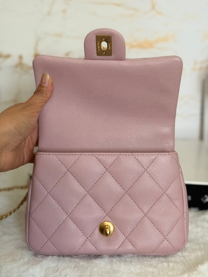 CHANEL 24P Muted Mauve Pink Caviar Heart Adjustable Chain Flap Bag with aged GHW 2024