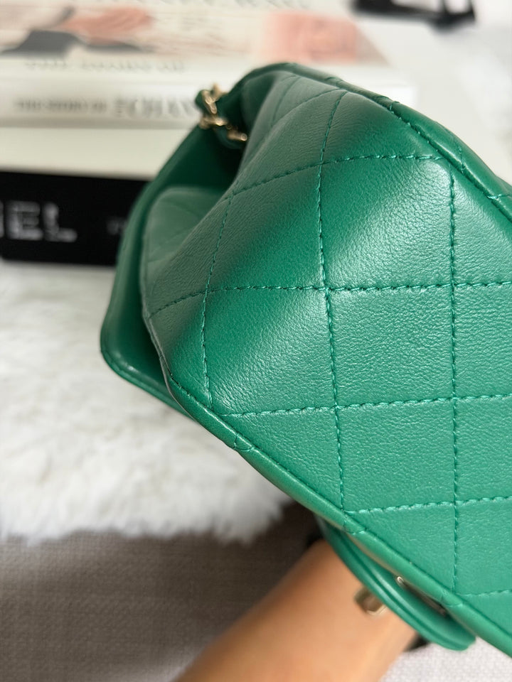 CHANEL Green Lambskin LGHW Mini Rectangular Flap Bag with Top Handle 2022 22A collection
