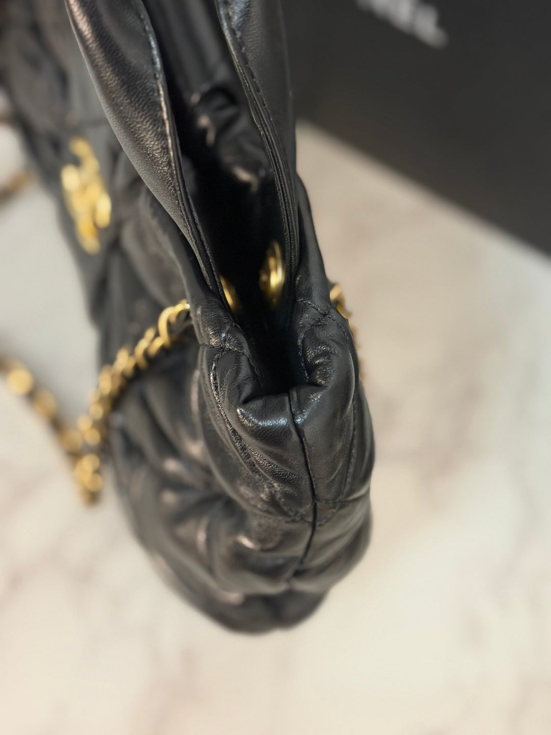 CHANEL 25K 2025 Black Leather Aged GHW BOW Bag size Medium